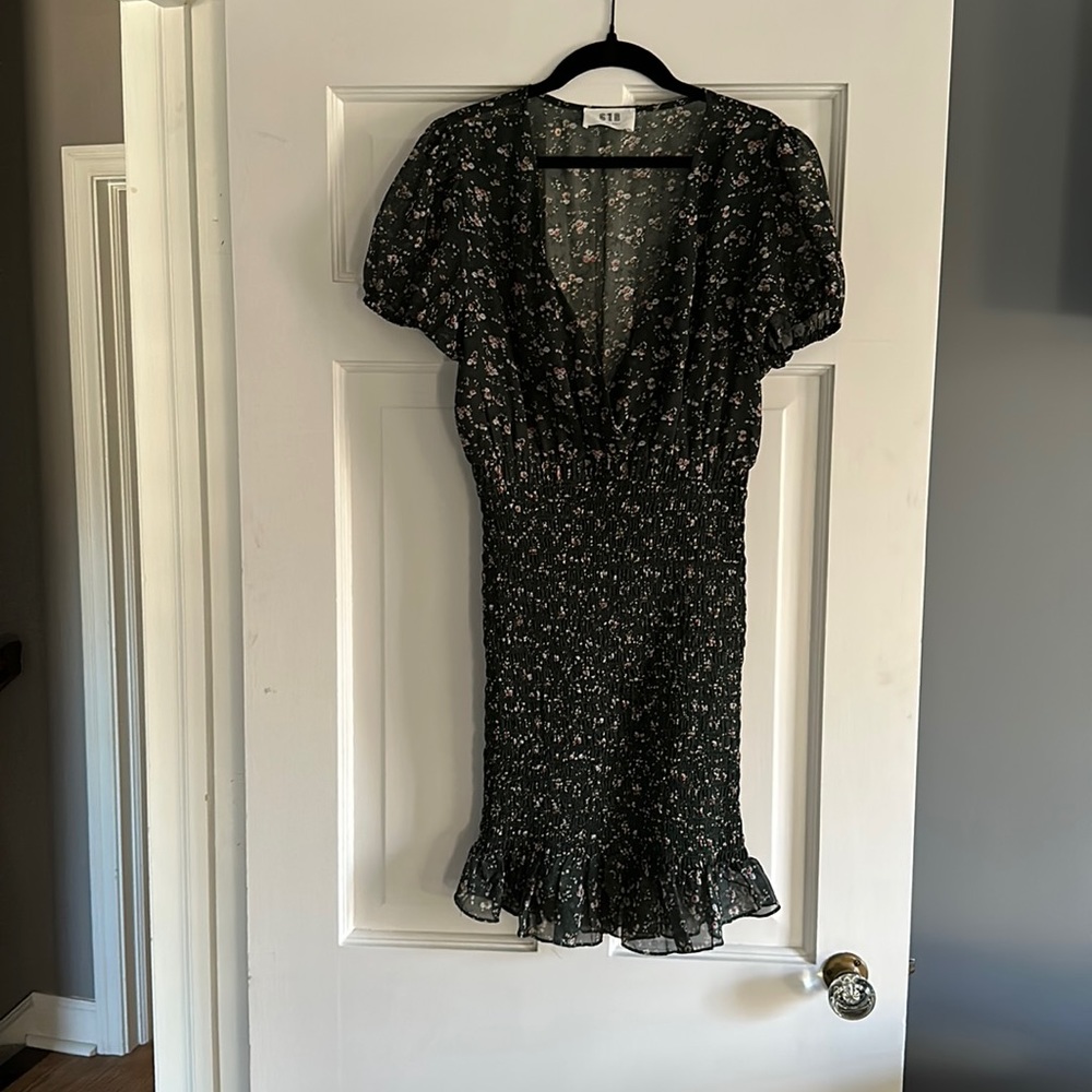 Mini sundress- very flattering